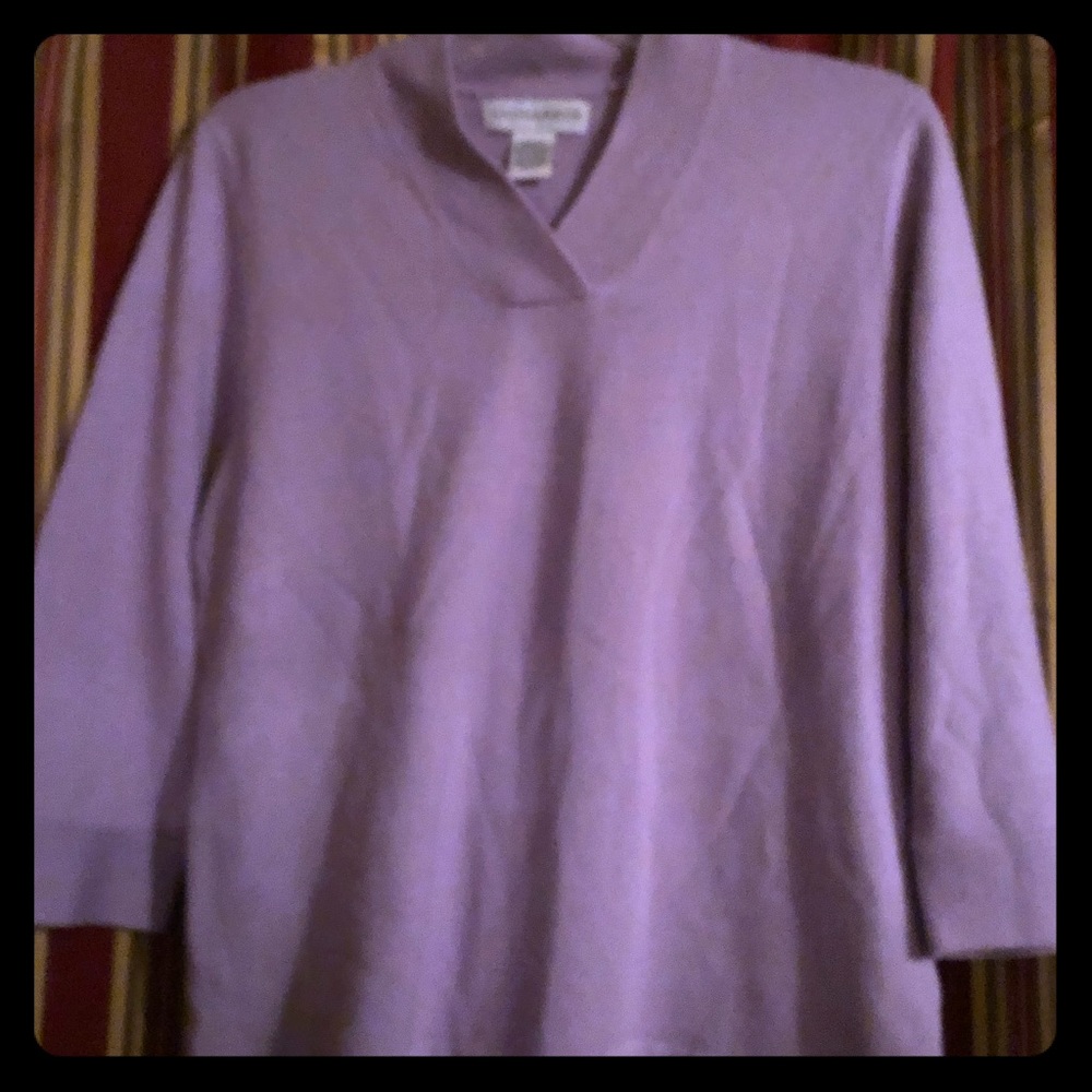 Sag Harbor lavender 3/4 sleeve sweater. Size M.